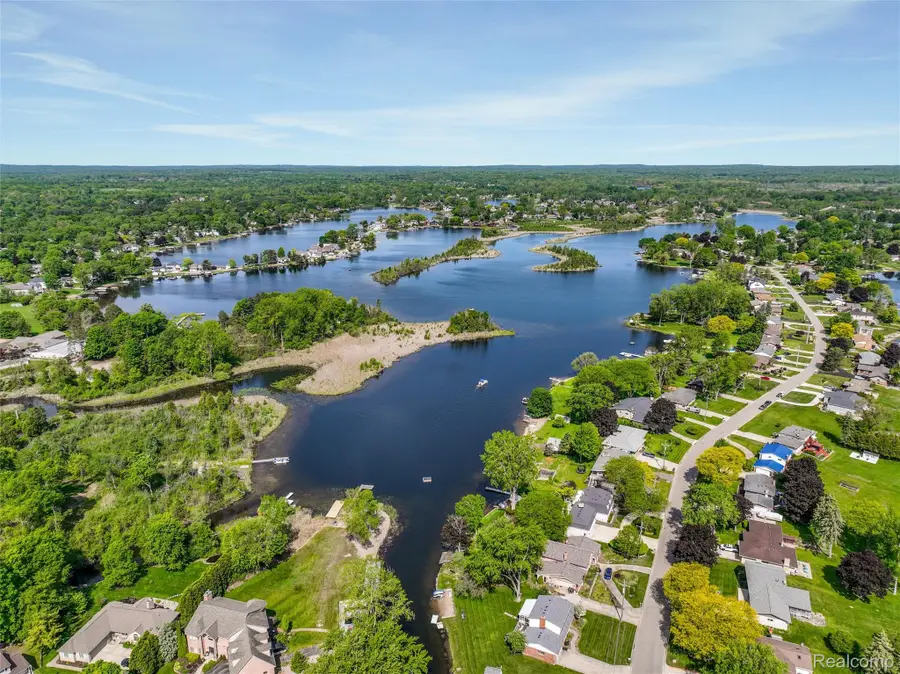 1236 Beemer Court, Oxford, MI 48371 - #2