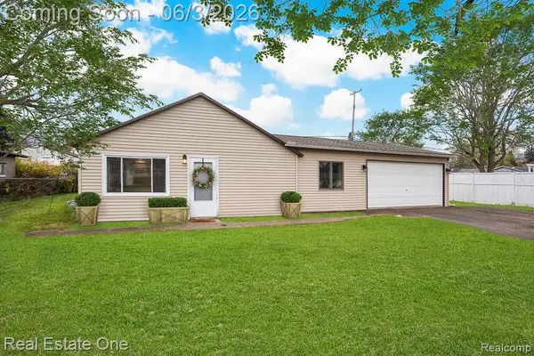 2762 Emmons Avenue, RochesterHills, MI 48307