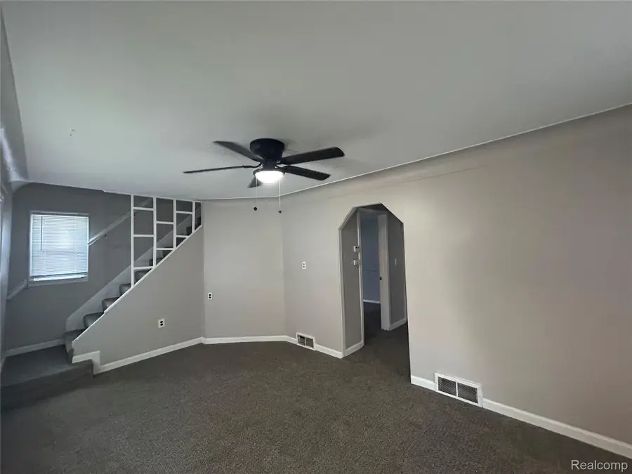 15545 Woodbine, Redford, MI 48239 - #3