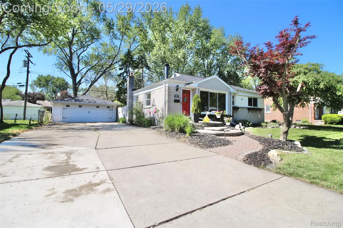 29505 Minton Street, Livonia, MI 48150 - #1