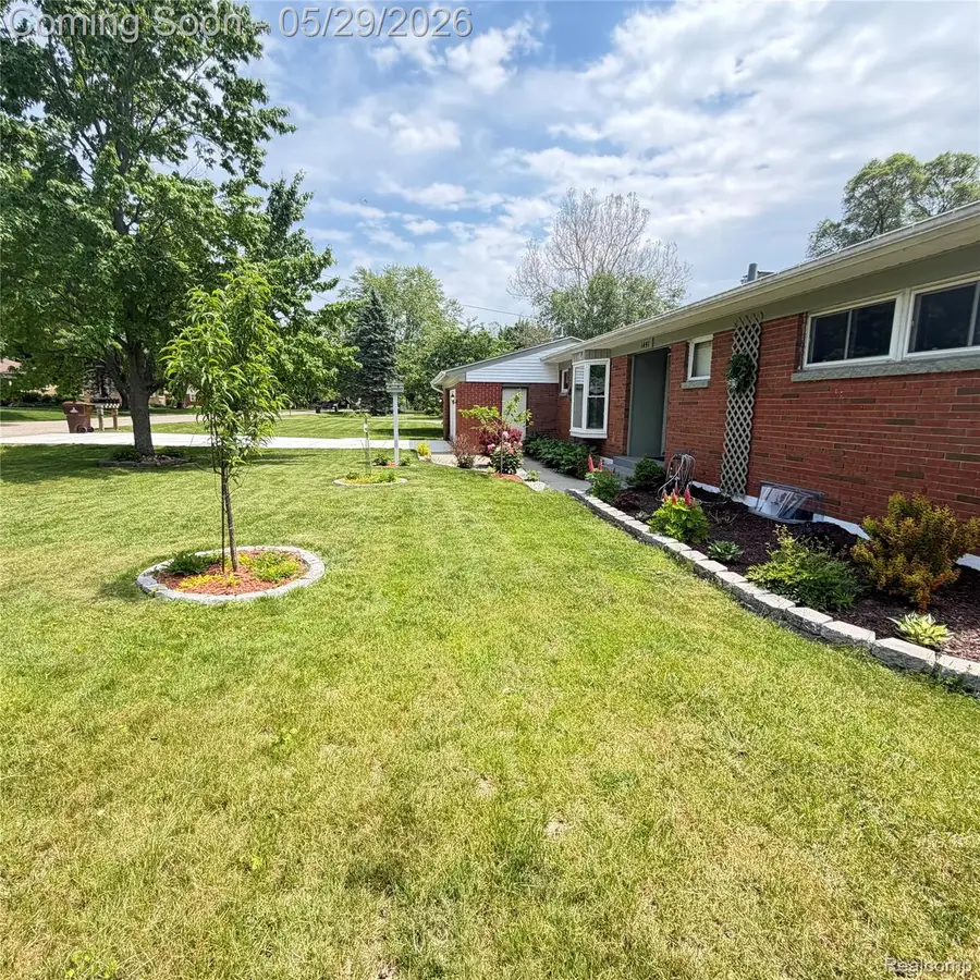 1451 Wilshire Road, Haslett, MI 48840 - #3