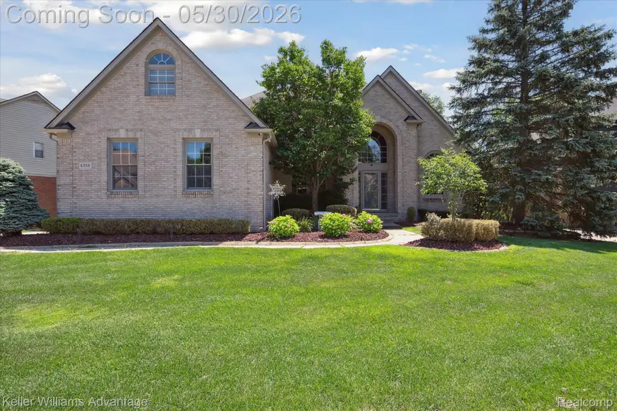 6356 Branford Drive, West Bloomfield, MI 48322 - #2
