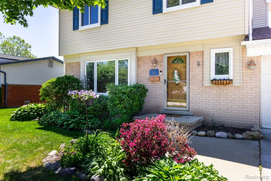 919 Elmsford Drive, Clawson, MI 48017 - #3