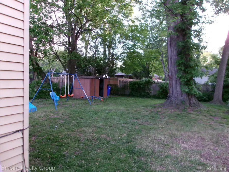 7507 W Parkway Street, Redford, MI 48239 - #3