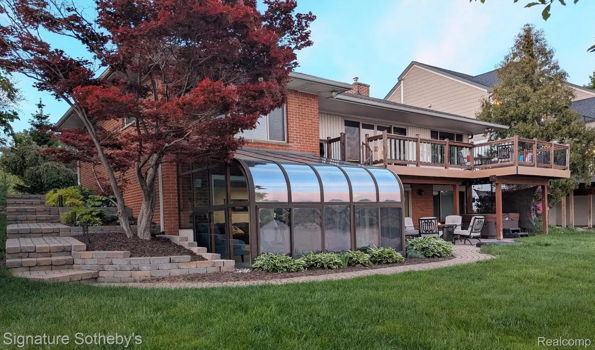 2497 W Walton Boulevard, Waterford, MI 48329 - #1