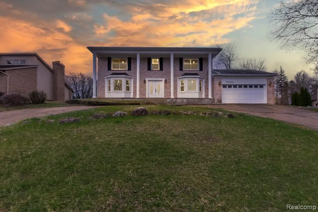 5394 Pond Bluff Drive, West Bloomfield, MI 48323 - #1