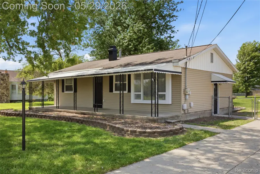 37257 Dundee Street, Sterling Heights, MI 48310 - #2