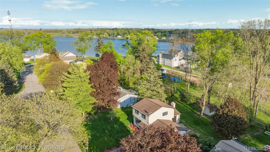 1874 Hopkins Drive, Wixom, MI 48393 - #3
