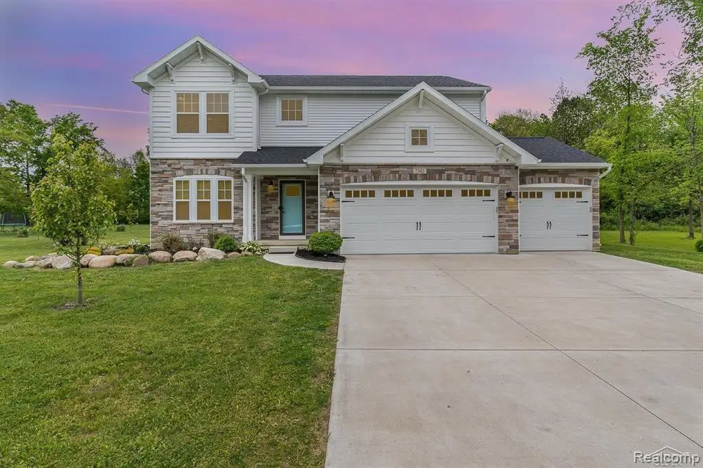 7302 Geraldine Circle, Swartz Creek, MI 48473 - #1