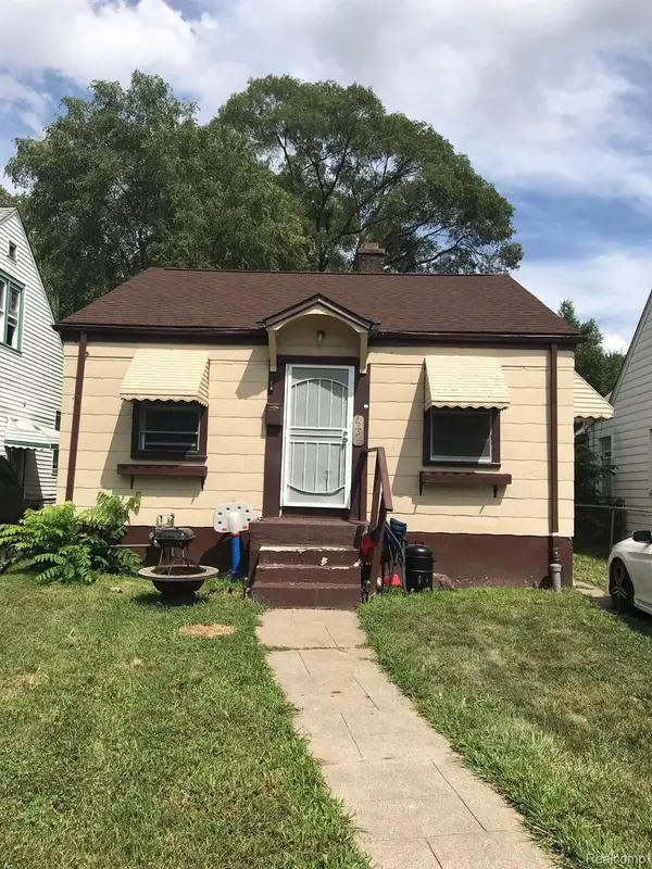 13510 Stahelin Avenue, Detroit, MI 48223