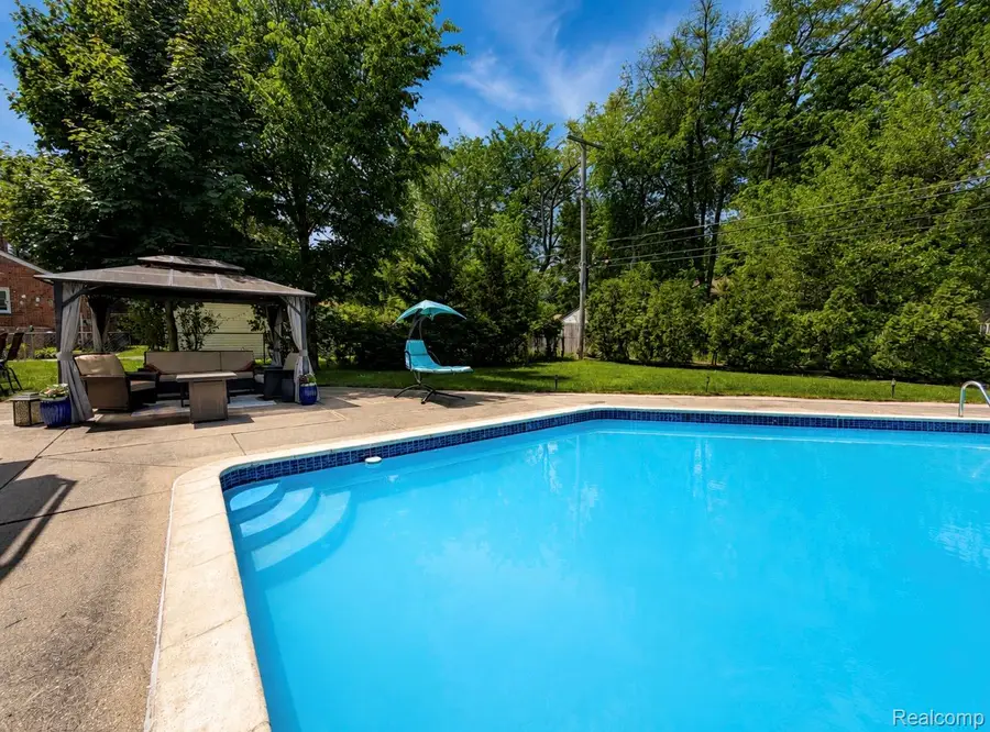 13993 Garfield, Redford, MI 48239 - #3