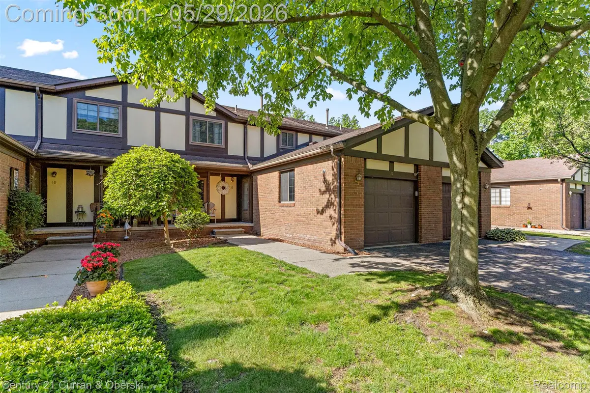 19 Parkplace N, Allen Park, MI 48101 - #1