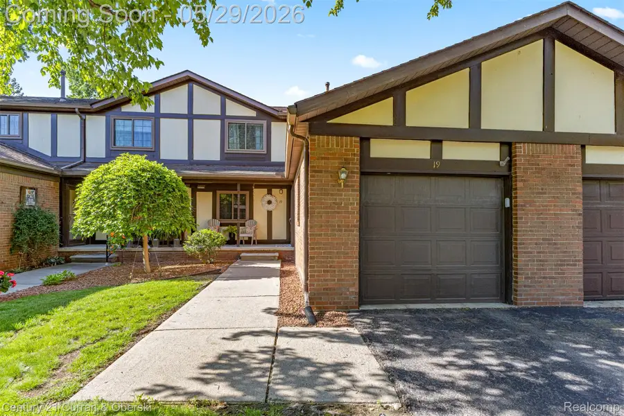 19 Parkplace N, Allen Park, MI 48101 - #3