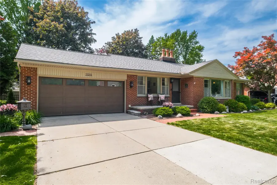 11315 Cranston Street, Livonia, MI 48150 - #2