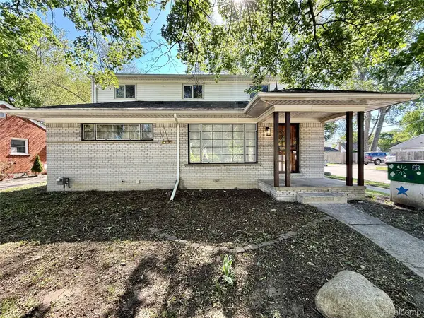 23400 Seneca Street, OakPark, MI 48237