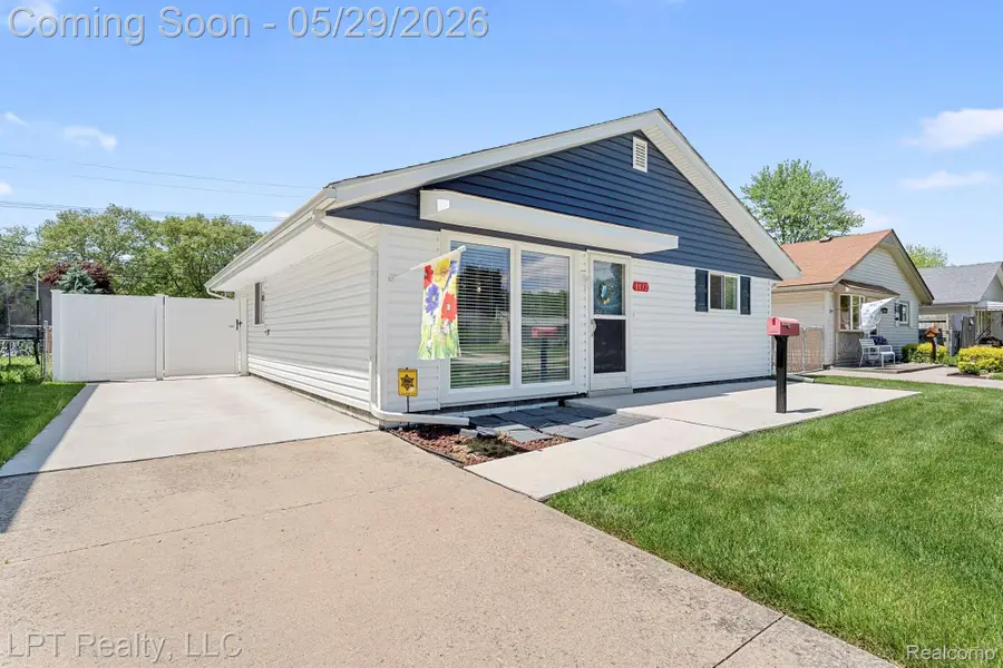 8032 Clippert Street, Taylor, MI 48180 - #2