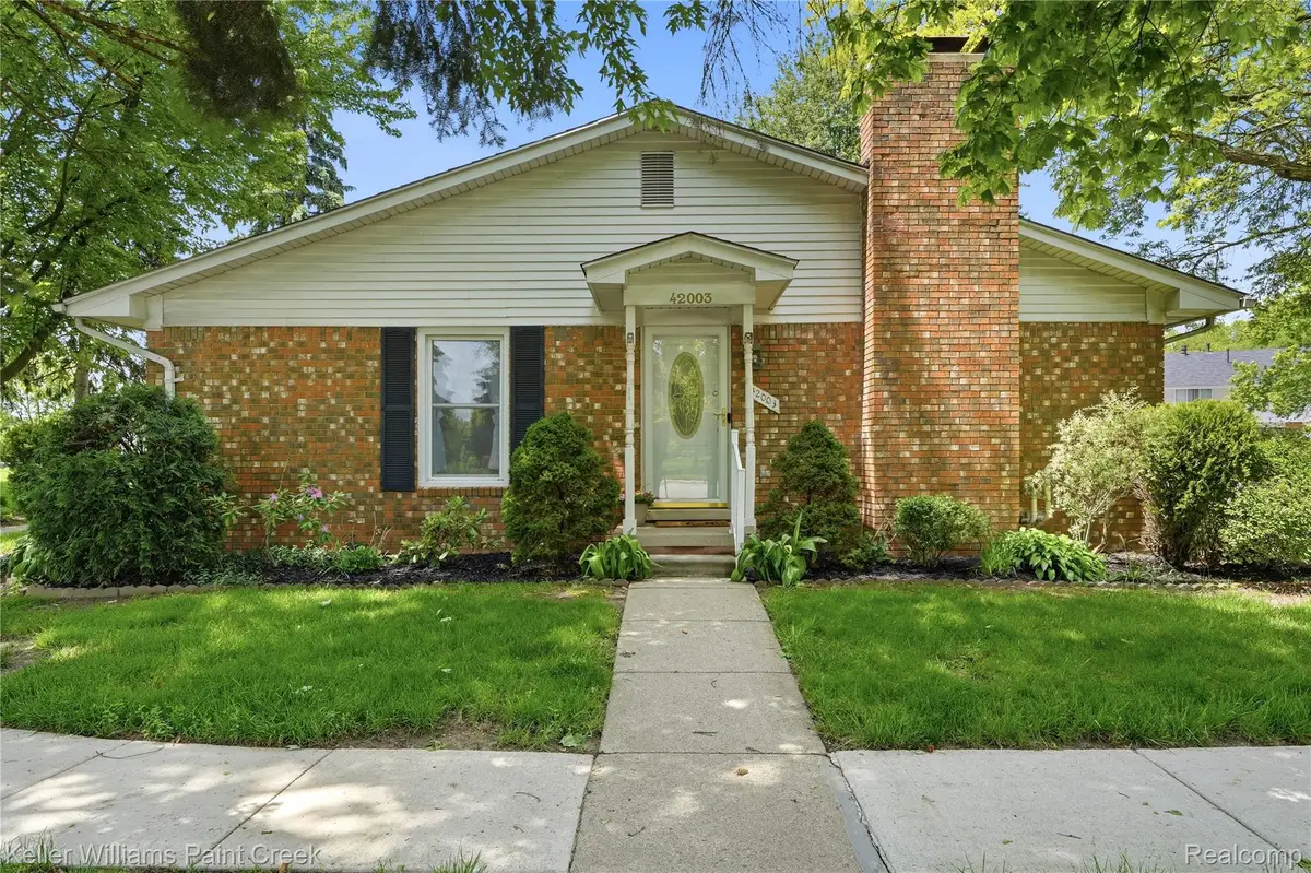 42003 Toddmark Lane, Clinton, MI 48038 - #1
