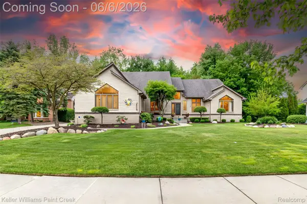 43737 Saint Julian Court, SterlingHeights, MI 48314