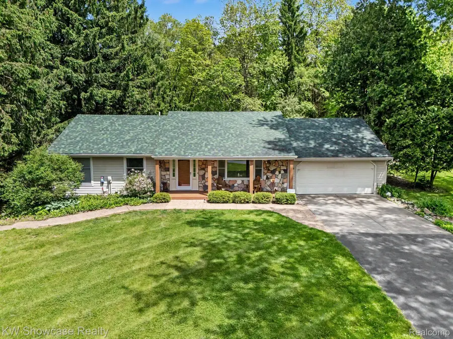 3609 Broadview Lane, Highland, MI 48357 - #3
