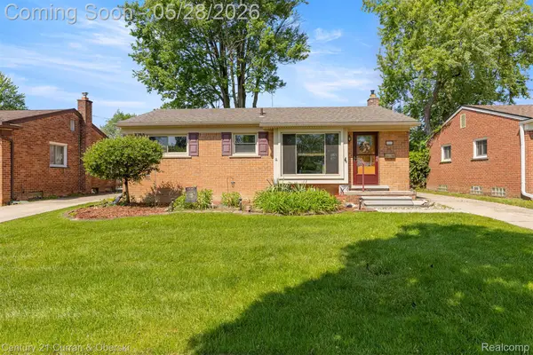 8245 N Hubbard Street, Westland, MI 48185