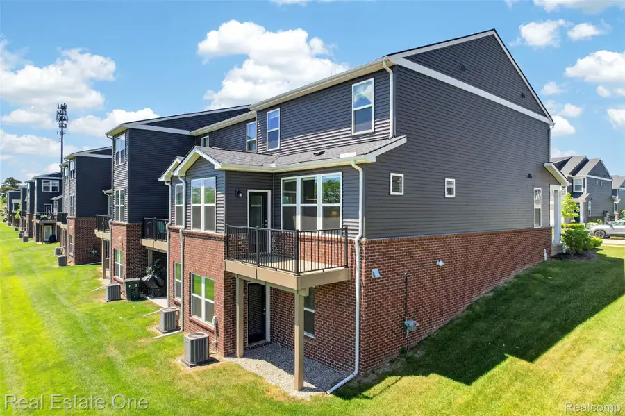4799 Broomfield Way, Lake Orion, MI 48359 - #3