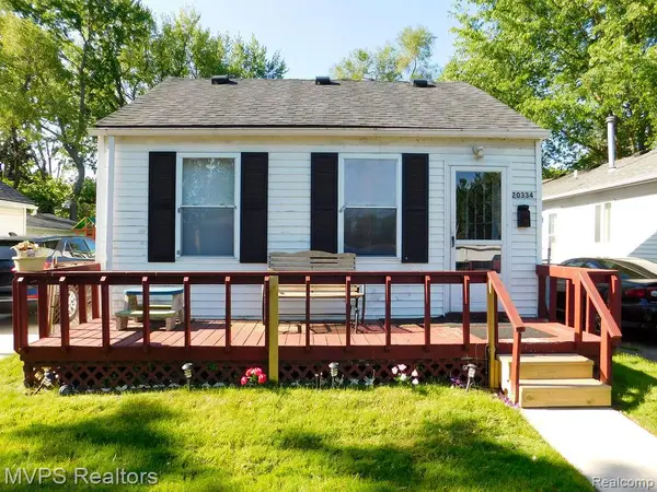 20334 E 8 Mile Road, HarperWoods, MI 48225