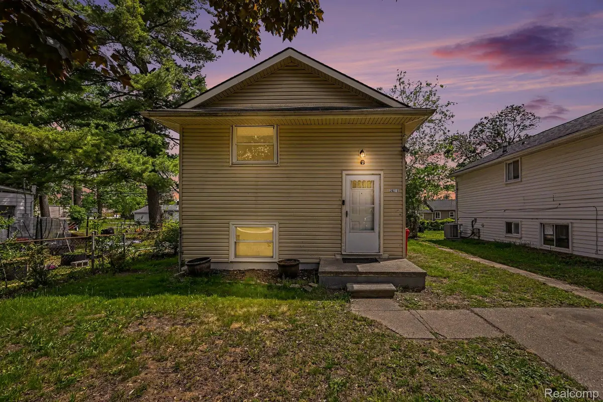 20215 Westhampton Avenue, Southfield, MI 48075 - #1