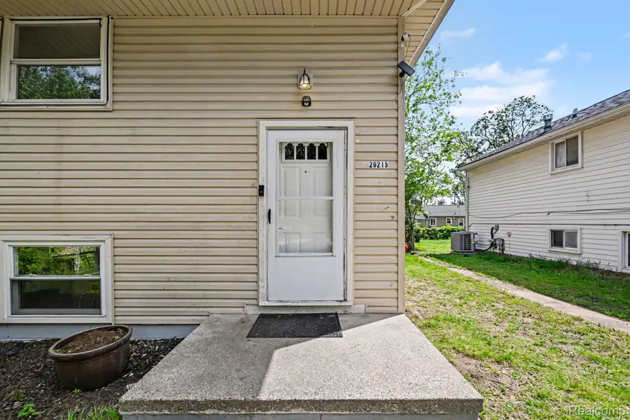 20215 Westhampton Avenue, Southfield, MI 48075 - #2