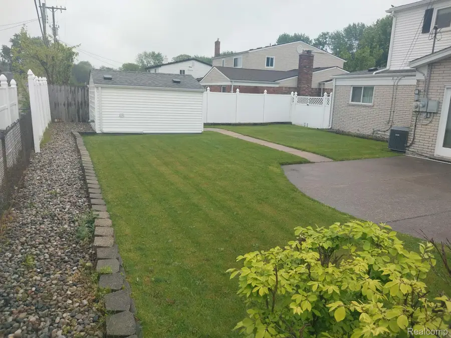 11159 Mandale Drive, Sterling Heights, MI 48312 - #3