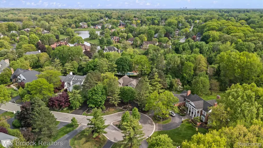 363 Sycamore Court, Bloomfield Hills, MI 48302 - #2