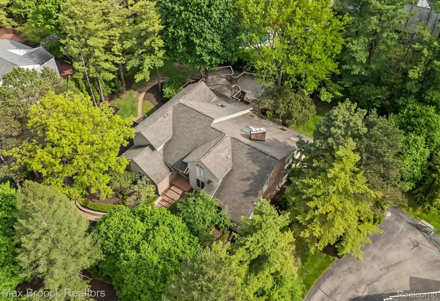 363 Sycamore Court, Bloomfield Hills, MI 48302 - #3