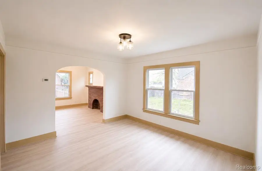 5072 Beaconsfield Street, Detroit, MI 48224 - #3