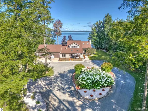 93N County Road 441, Manistique, MI 49854