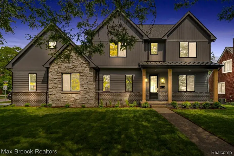 2444 Benjamin Avenue, Royal Oak, MI 48073 - #3