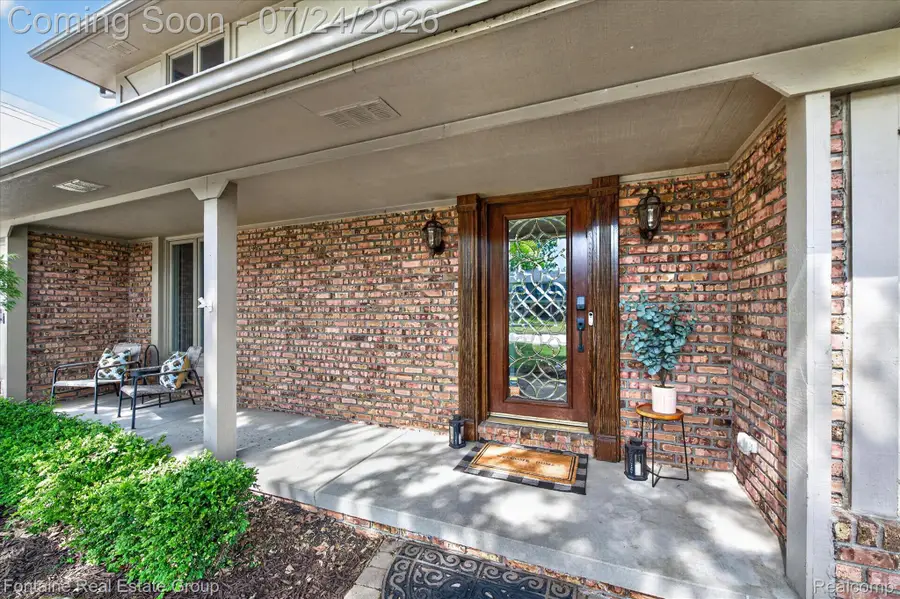 16131 Winchester Drive, Northville, MI 48168 - #3