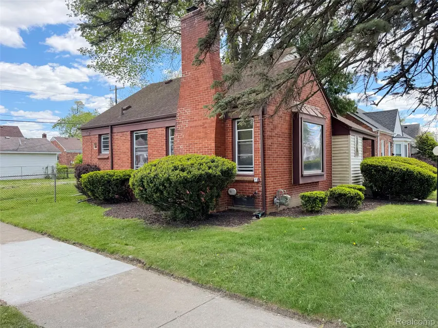 19210 Patton Street, Detroit, MI 48219 - #3