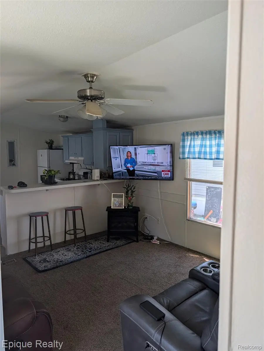 952 Cour Retta Street, Warren, MI 48091 - #3