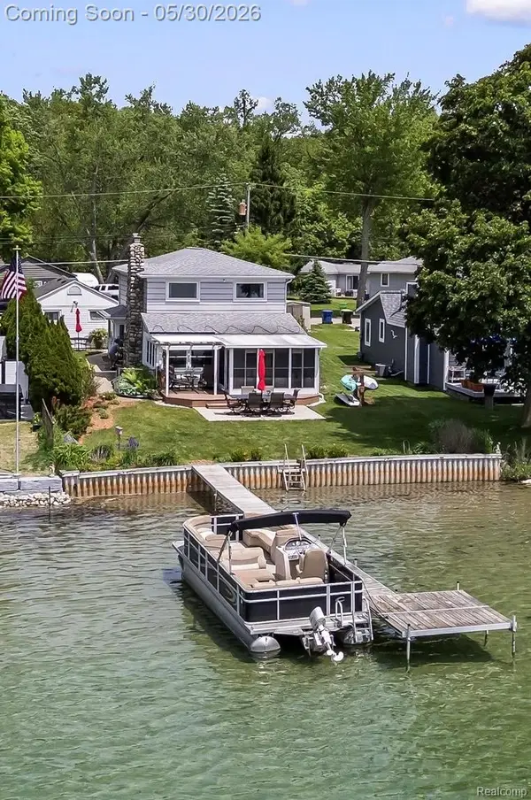 11061 Beryl Drive, WhiteLake, MI 48386