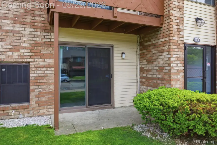 7708 Manor Circle #103, Westland, MI 48185 - #2
