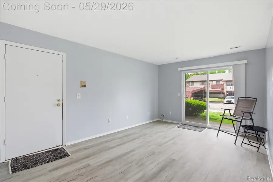 7708 Manor Circle #103, Westland, MI 48185 - #3