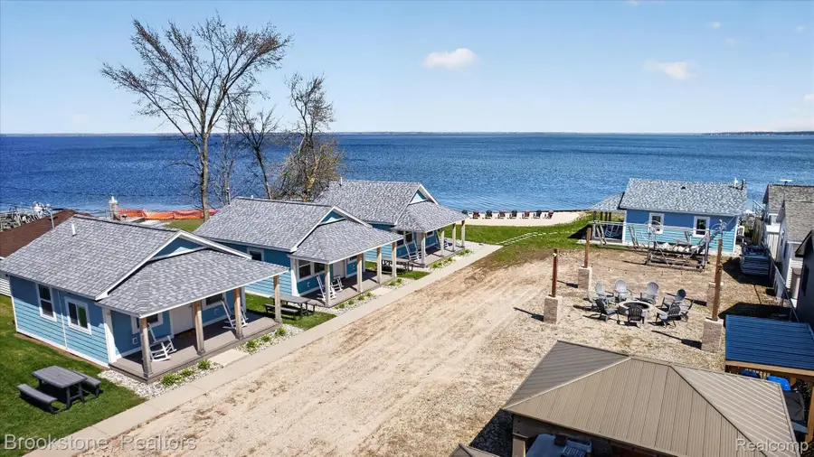 6330 W Houghton Lake Drive, Houghton Lake, MI 48629 - #2