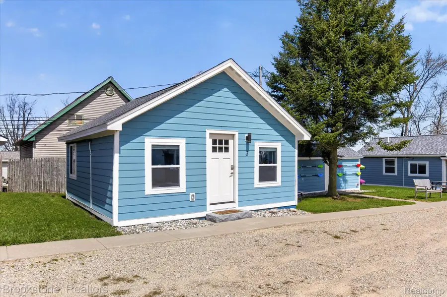 6330 W Houghton Lake Drive, Houghton Lake, MI 48629 - #3