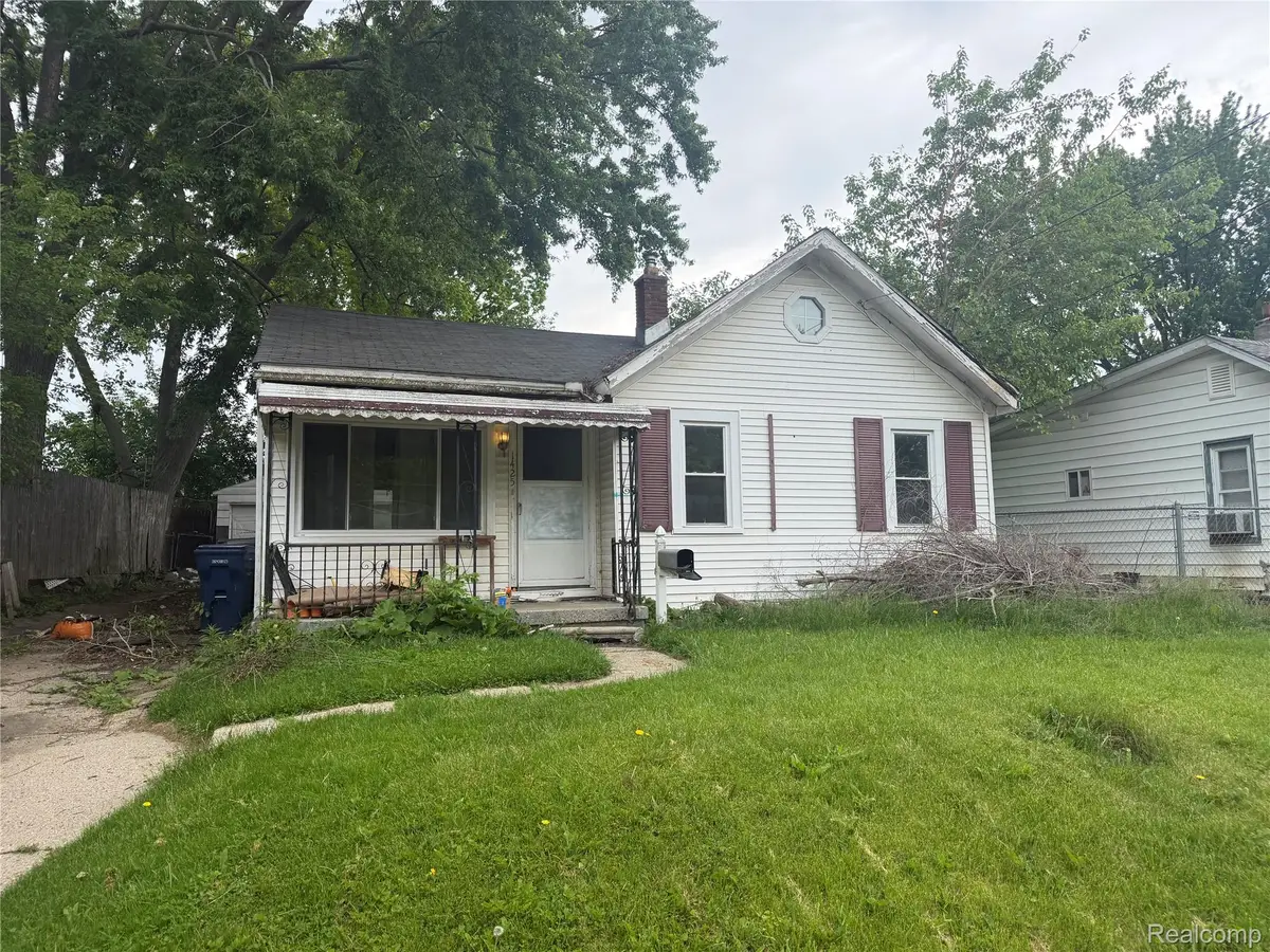 1425 Knight Avenue, Flint, MI 48503 - #1