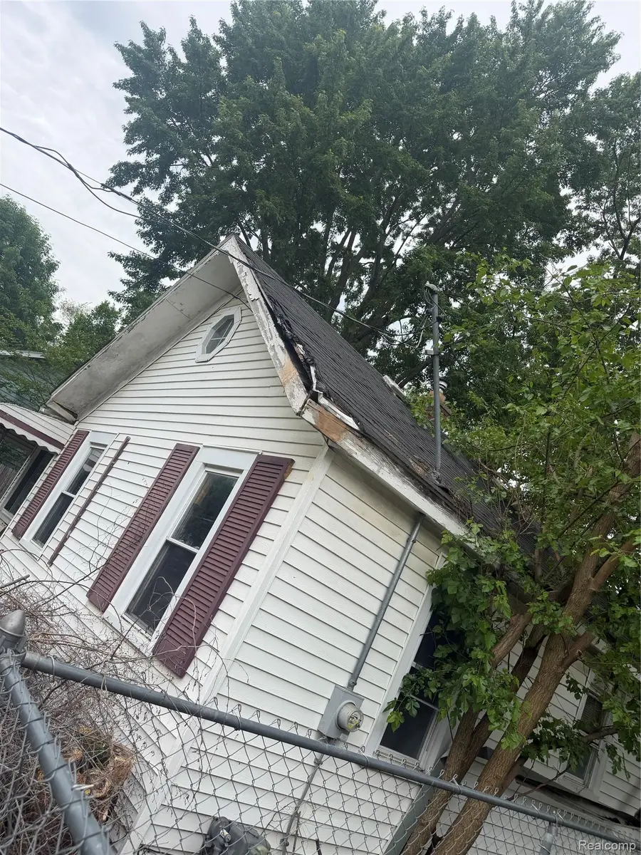 1425 Knight Avenue, Flint, MI 48503 - #3