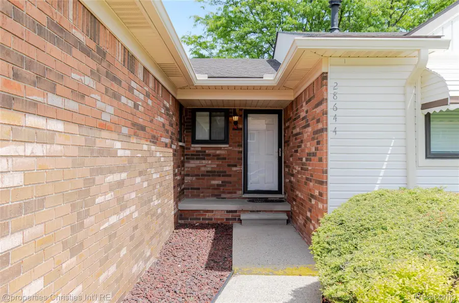 28644 Imperial Drive, Warren, MI 48093 - #3