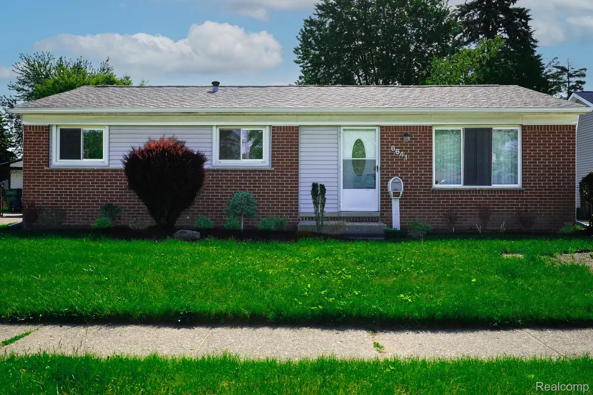 6641 Niagara Street, Romulus, MI 48174 - #1