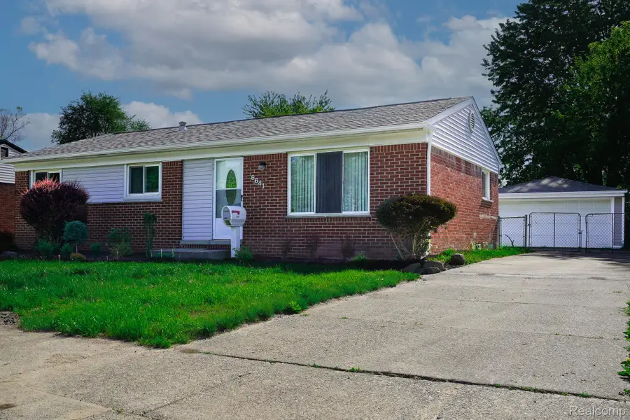 6641 Niagara Street, Romulus, MI 48174 - #3