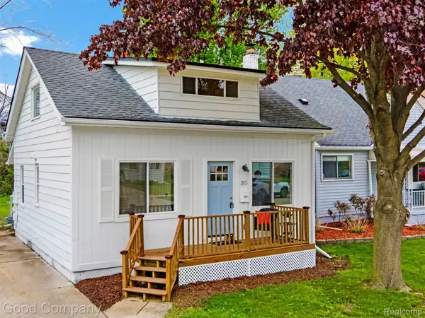 310 Massoit Street, Clawson, MI 48017