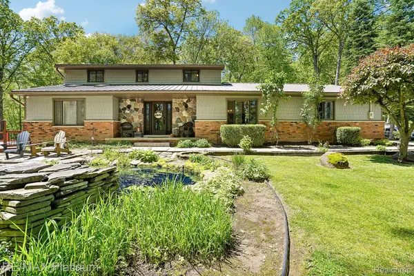 2615 Shagbark, Milford, MI 48380