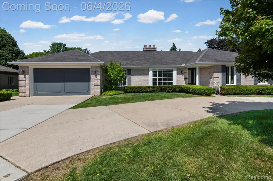 739 Ballantyne Road, Village Of Grosse Pointe Shores, MI 48236 - #2